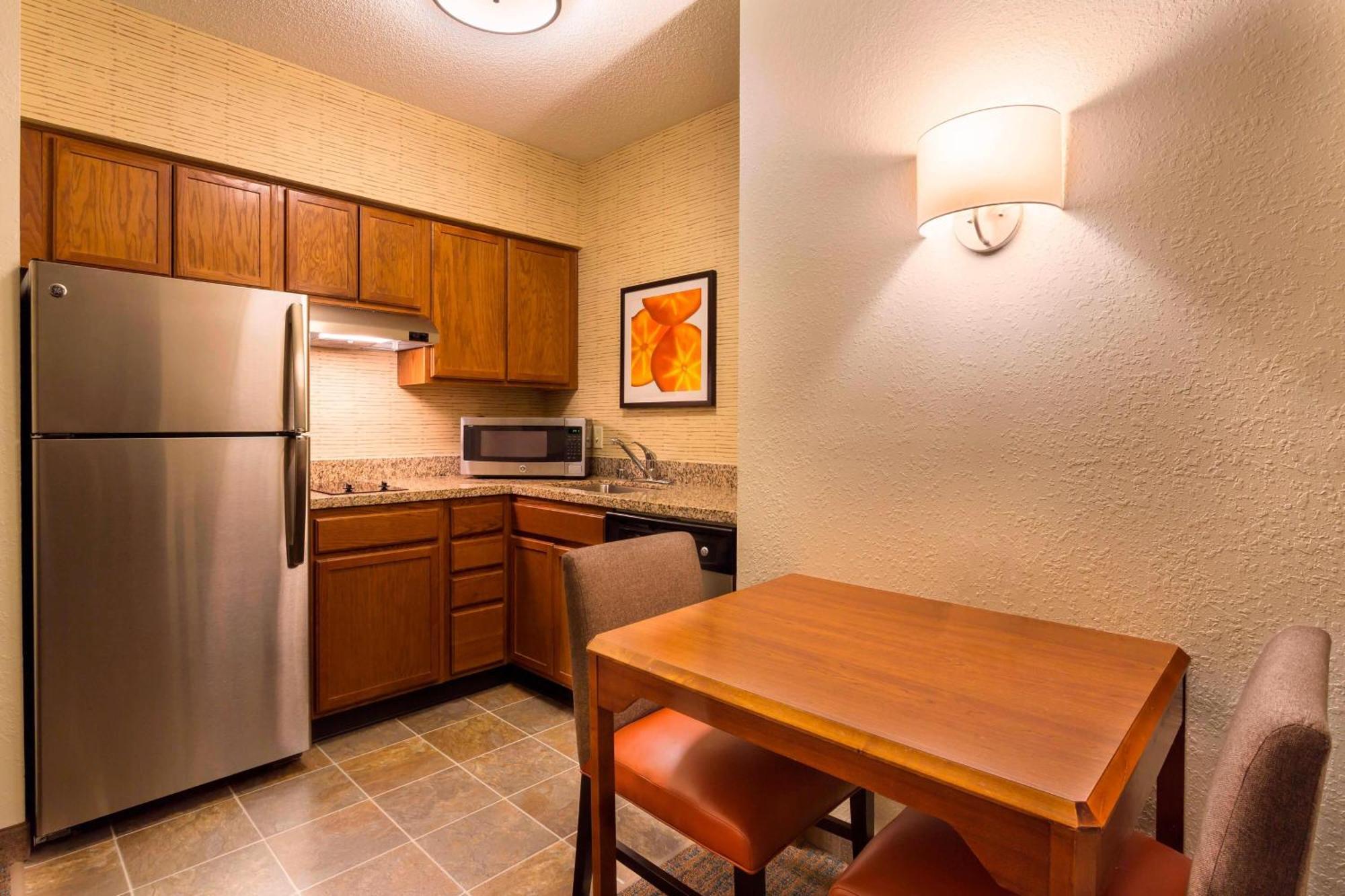 Residence Inn Louisville Northeast Экстерьер фото